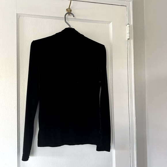 SKEA SHIMMIES Fitted Black Velvet Mock Neck Pullover 🖤 Size M - Picture 5 of 5